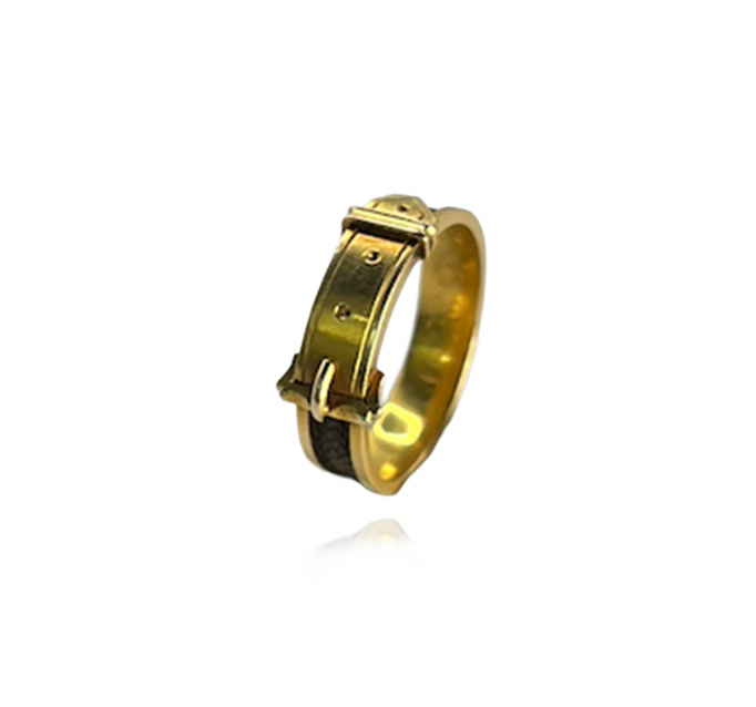 Momento Buckle Ring