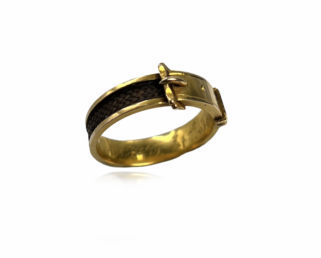 Momento Buckle Ring