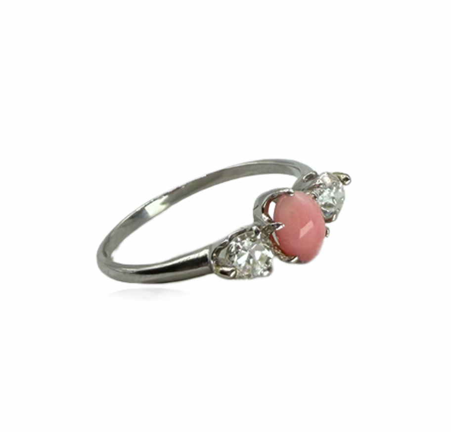 Conch Pearl and Diamond Ring