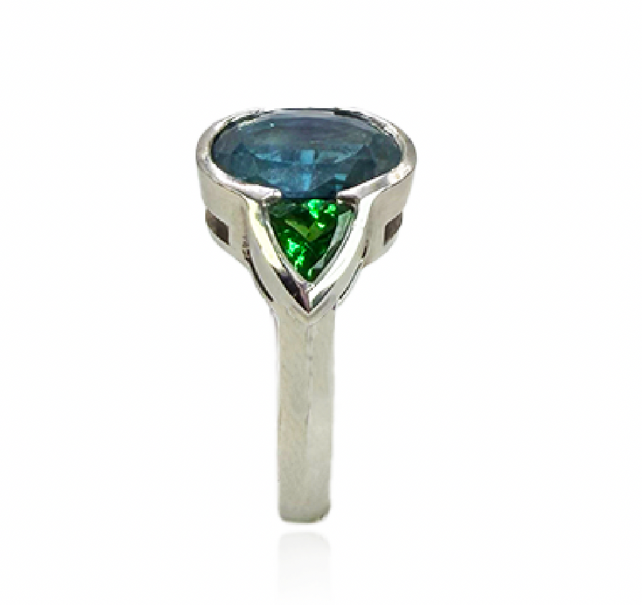 Sapphire and Tsavorite Ring