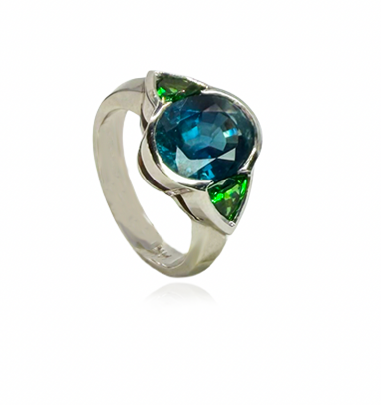 Sapphire and Tsavorite Ring